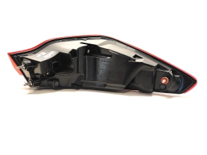 BMW i4 G26 (2022–2026) Eckleuchte hinten 7477604 - 3