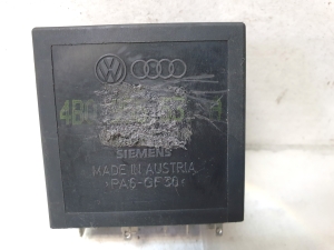 Volkswagen Passat B5 (1997–2005) Relais 4B0955531A 377 - 2