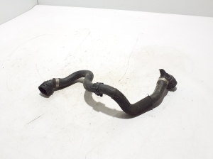 Mercedes Benz C-Class 206 (2021–2026) Wasserschlauch Kühler A2065010900 - 3