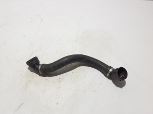 Mercedes Benz C-Class 206 (2021–2026) Jahutusradiaatori voolik A2065010500 - 2