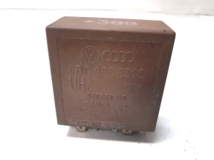 AUDI A6 C5 (1997–2005) Relais 4B0955531C  389 - 2