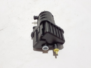 RENAULT Clio III (2005–2012) Kraftstofffiltergehäuse 7701062072 - 4