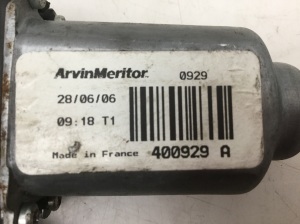 NISSAN Note E11 (2005–2014) Rear side door window regulator and its parts 400929A - 3