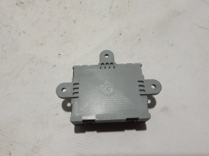 Land Rover Range Rover IV (2012–2026) Rear side door control unit JPLA14D619BB - 2
