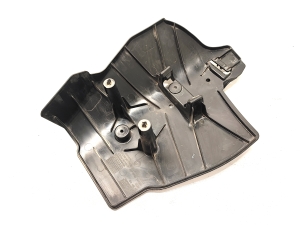 BMW i4 G26 (2022–2026) Tagumine põhjakaitse 6895224 - 2