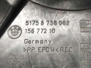 BMW i4 G26 (2022–2026) Tagumine põhjakaitse 8738062 - 2