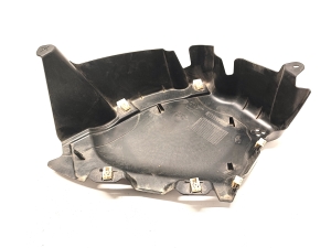 BMW i4 G26 (2022–2026) Tagumine põhjakaitse 8738062 - 4