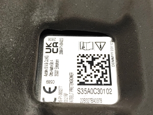 BMW i4 G26 (2022–2026) Tagumine turvavöö 5A0C301 - 2