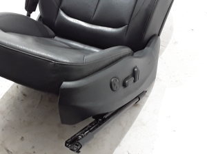 AUDI A3 8V (2012–2020) Esiiste ja selle osad - 4