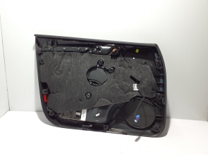 AUDI A3 8V (2012–2020) Esiukse polster 8V5867104J - 3
