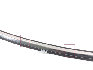 Hyundai Santa Fe (2012–2018) Rear side door outer window molding - 2