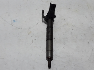 Injektor Einspritzdüse - K6D39K546AA