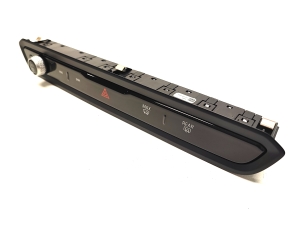 BMW i4 G26 (2022–2026) Hazard light switch 5A63F19 - 4