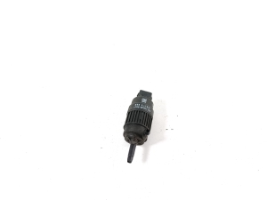 Opel Ampera I (2011–2015) Front windshield washer pump 090566631 - 2