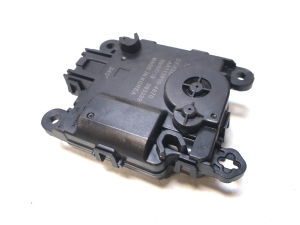Stellmotor Heizungsklappe - AA1138004870  093339