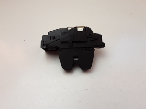 Rear window lock - 8719G6