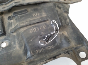 LEXUS RX GGL1 (2009–2015) Unterbodenschutz 5816548030 - 2