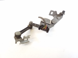 Mercedes Benz SLK-Class 172 (2011–2026) Sensor an der Hinterradnabe A0009050103 - 3