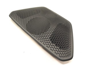 BMW i4 G26 (2022–2026) Kõlari kate 84127001 - 4