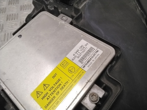 VOLVO V70 III (2007–2017) Esituli 31420014 - 3
