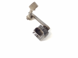 Jeep Discovery III (2004–2009) Augstuma sensors uz priekšējās rumbas - 3