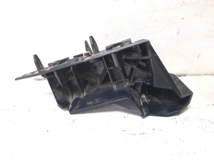 Front bumper bracket - JX7B17D958A1