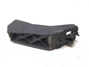 Rear bumper bracket - JX7BF17B918B1
