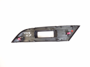 LEXUS RX GGL1 (2009–2015) Cita priekšējo durvju detaļa 7423248110 - 2