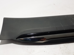 RENAULT Arkana (2019–2026) Tagumise küljeukse liist 828775575R - 2