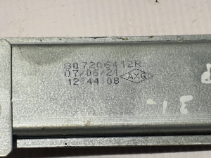 RENAULT Arkana (2019–2026) Priekšējo durvju logu pacēlājs 807206412R - 4