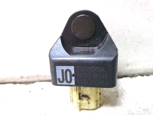 TOYOTA Hilux (2015–2020) Airbagsensor 891730K040 - 3