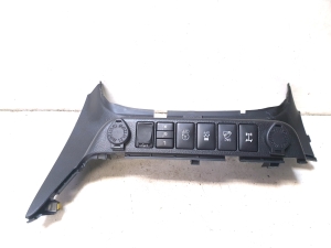 TOYOTA Hilux (2015–2020) Heated seat switch 55407KK071 - 2