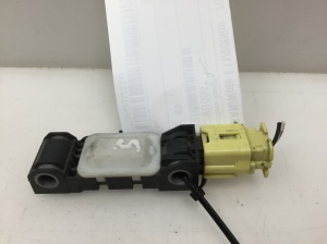 NISSAN Note E11 (2005–2014) Airbag sensor 985829U00A - 2