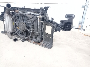 Hyundai i30 (2011–2017) Radiator support and its parts 64101A6200 - 3