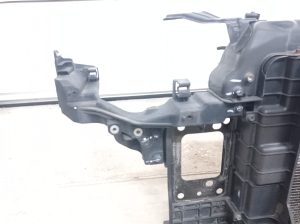 Hyundai i30 (2011–2017) Radiator support and its parts 64101A6200 - 7