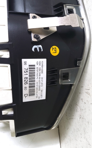 Peugeot 208 (2012–2019) Instrument cluster 9678558780 - 3