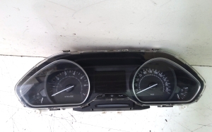 Instrument cluster - 9678558780