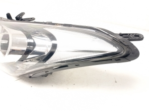 Hyundai i30 (2011–2017) Headlight 92101A6090 - 2