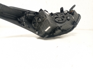 Hyundai i30 (2011–2017) Headlight 92101A6090 - 3