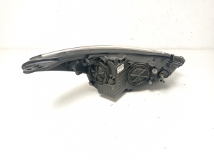 Hyundai i30 (2011–2017) Headlight 92101A6090 - 5