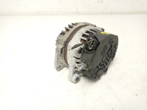 Hyundai i30 (2011–2017) Alternator 373002A850 - 3