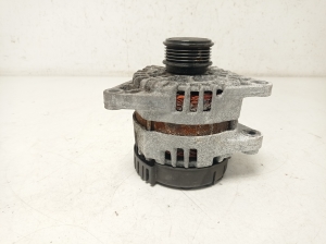 Hyundai i30 (2011–2017) Alternator 373002A850 - 4
