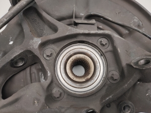 Mercedes Benz E-Class W211 (2002–2009) Tagumine rumm A2113504508 - 3