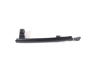   Rear side door glass slide  - 83550G5000 