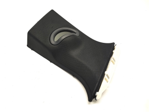 BMW i4 G26 (2022–2026) Keskpiilari siseviimistlus 8096442 - 5