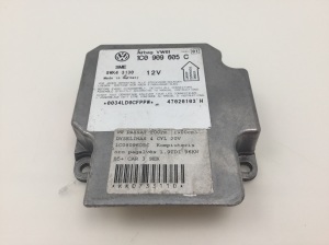 Volkswagen Passat B5 (1997–2005) Airbagsteuergerät 1C0909605C - 3
