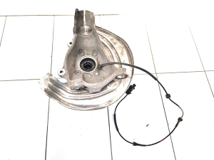 BMW i4 G26 (2022–2026) Front wheel hub 6871337 - 3