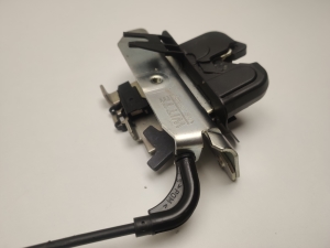 Mercedes Benz E-Class W211 (2002–2009) Tagaistme lukustus A2119201272 - 2