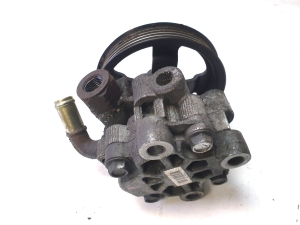 TOYOTA Avensis T25 (2003–2008) Servopumpe - 2