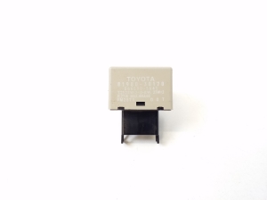   Relay  - 8198030170 